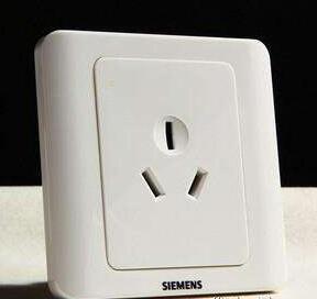 空調插座與普通插座有什么區(qū)別呢？貴嗎？