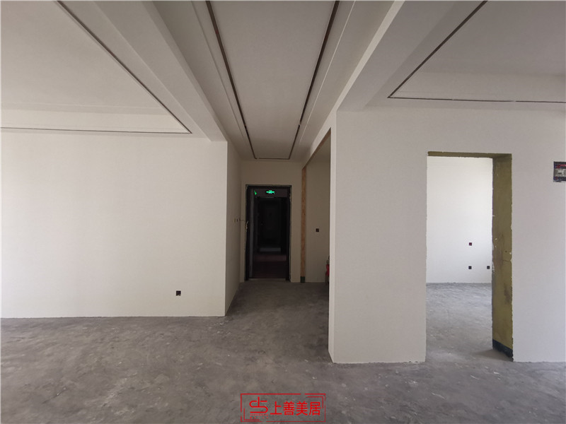 維多利亞130平#10/ 二遍膩子刮完