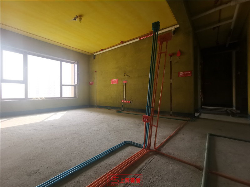 國(guó)赫天著130平