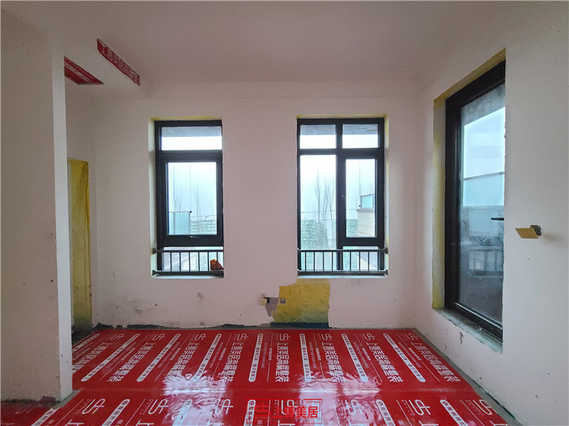 龍湖天宸原著180平