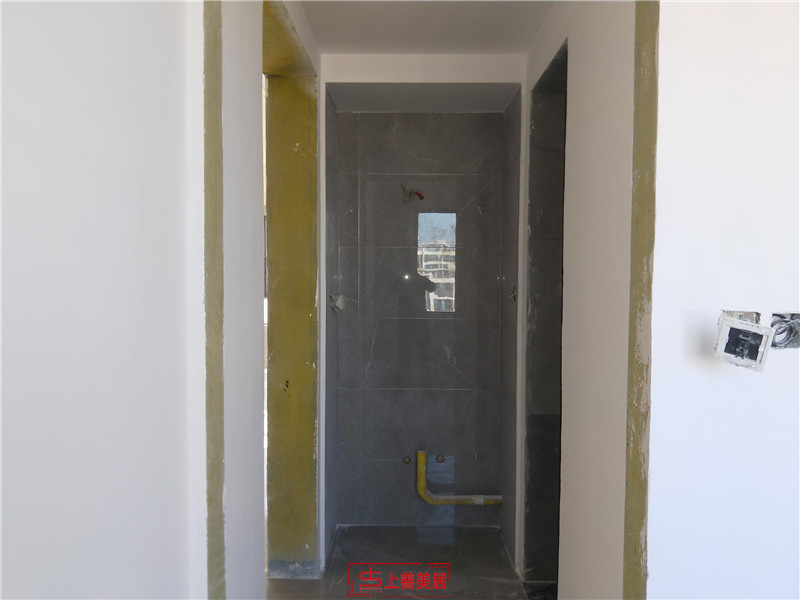 優(yōu)步大道111平基礎(chǔ)完工