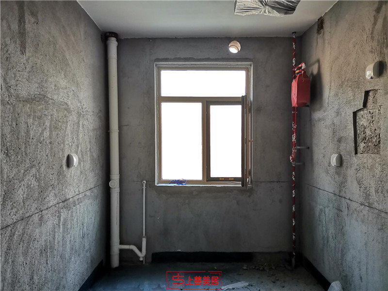 翰林國(guó)際140平